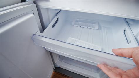 frigidaire refrigerator water leaking underneath|Refrigerator Has Water Under Drawers